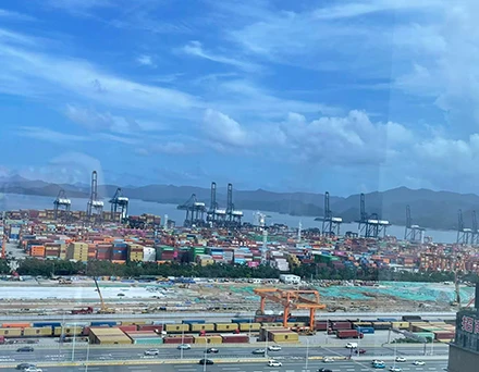 克服货运需求高峰：浩民物流成功保障多批3C产品、五金制品、汽车零部件等大宗货物顺利清关发运。